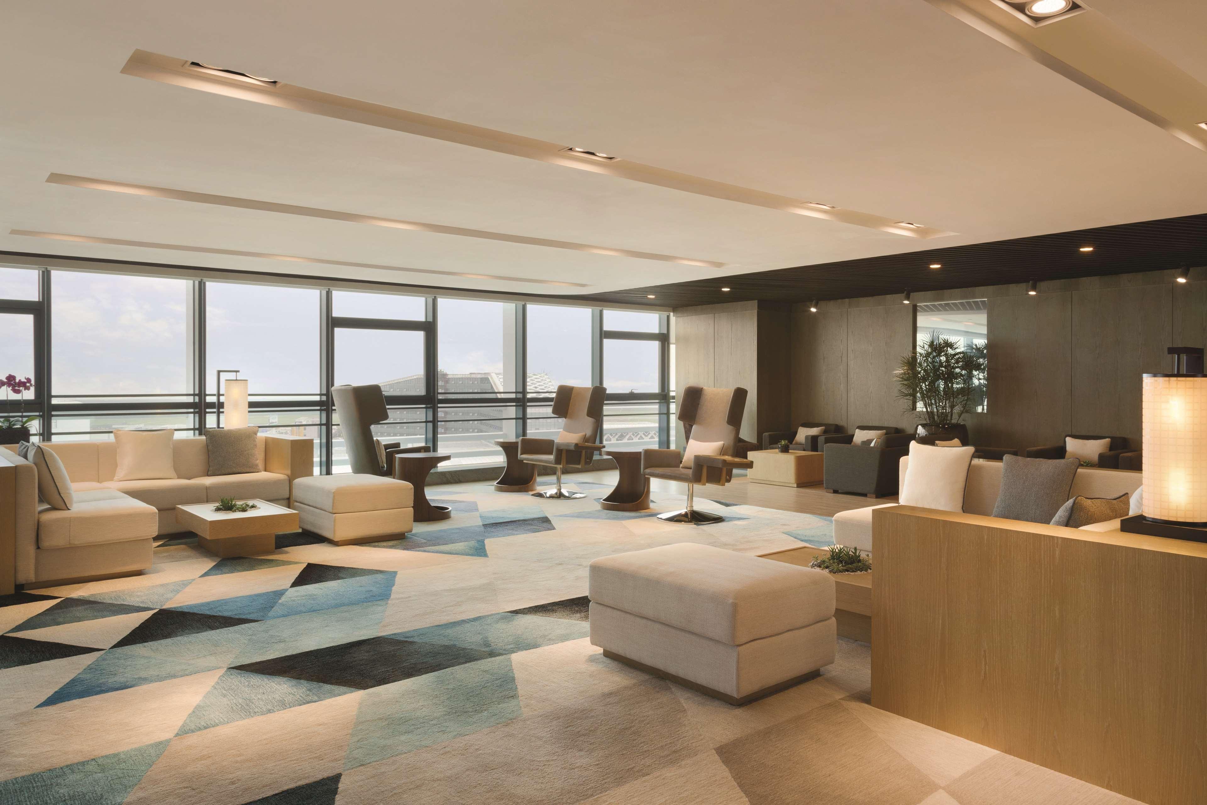 Hyatt Place Shenzhen Airport Exterior photo