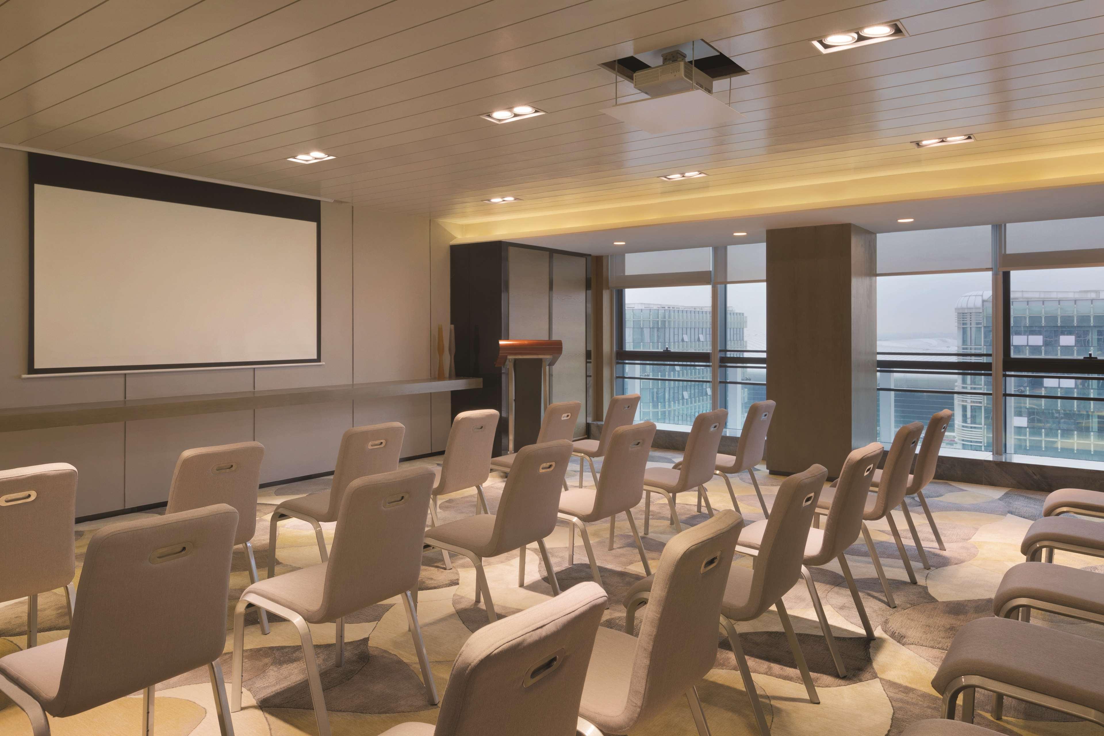 Hyatt Place Shenzhen Airport Exterior photo